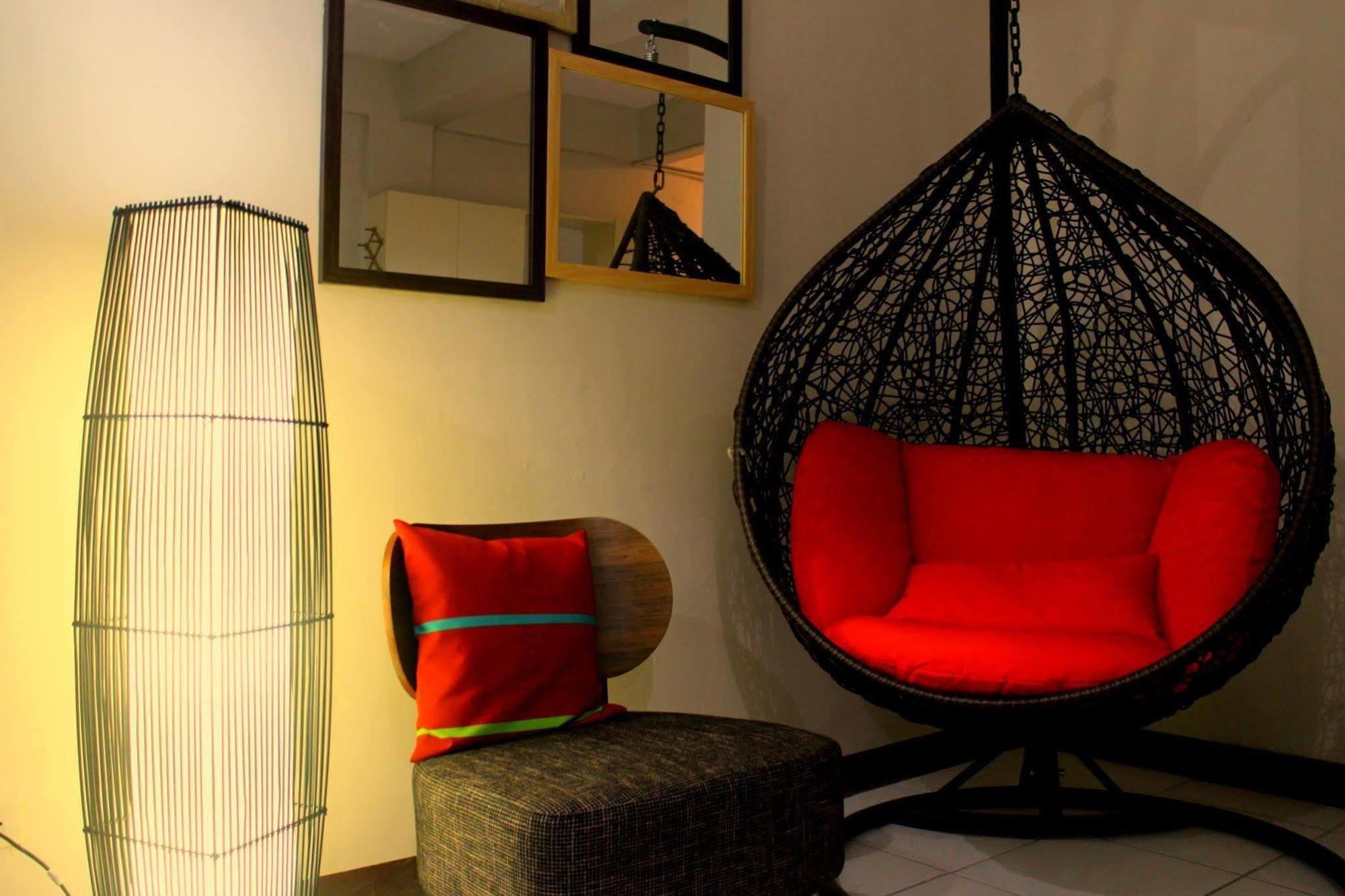 Tagaytay Modern Guesthouse - City Center Tagaytay City Zewnętrze zdjęcie